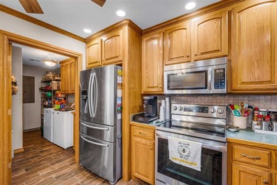 Experience the best of country lake living on 5.4 acres, just 4 - photo 14