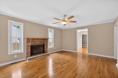 This Park Circle charmer is in the heart of one of North - photo 17