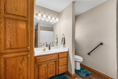Experience the best of country lake living on 5.4 acres, just 4 - photo 25