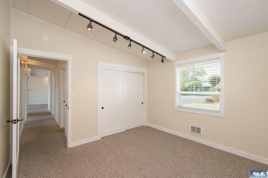 Commercial? Residential? Investment? The choice is yours - photo 27