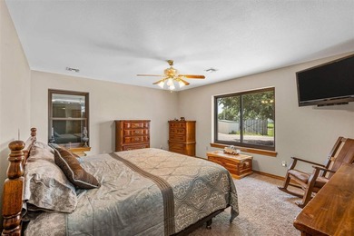 Experience the best of country lake living on 5.4 acres, just 4 - photo 28