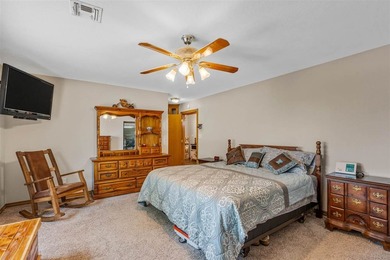 Experience the best of country lake living on 5.4 acres, just 4 - photo 29