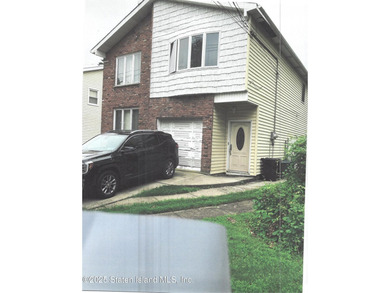 Large 2 family with basement, large yard and in-ground pool - photo 1