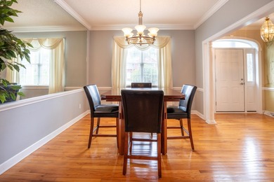 Welcome Home! Gorgeous Traditional Full Brick home with pool - photo 7