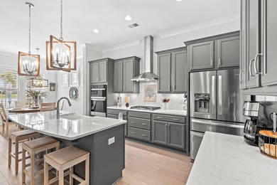 Beautifully upgraded 3-bedroom, 2.5-bath home located in the - photo 8