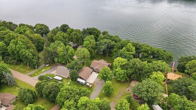 Welcome to your dream lake retreat on beautiful Loveless Lake - photo 6