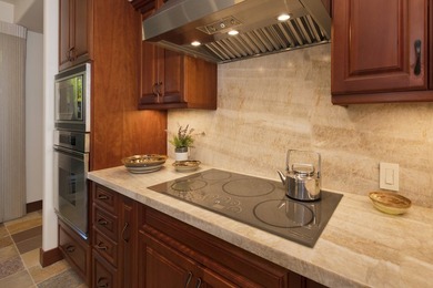 Within the Villages at Mauna Lani, this upgraded residence - photo 11