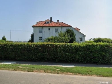 (private lake, pond, coastal) Home Sale Pending in Patchogue New York