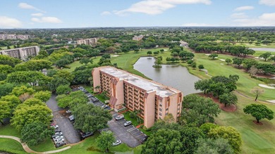 Spectacular lake and golf course views from this light and - photo 33