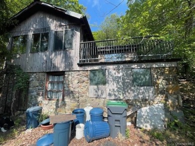 Lake Home For Sale in Greenwood Lake, New York