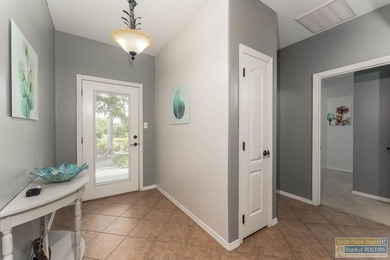 Welcome to this charming 3-bedroom, 2-bath Golf Villa located in - photo 7