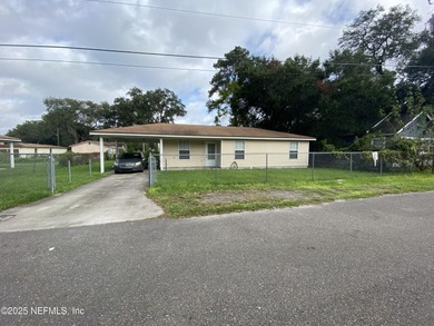 St. Johns River Home Active Under Contract in Jacksonville Florida
