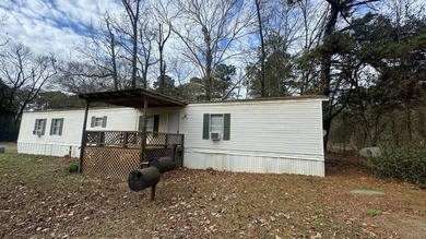 Discover affordable lake-area living in Pendleton Harbor, a - photo 2