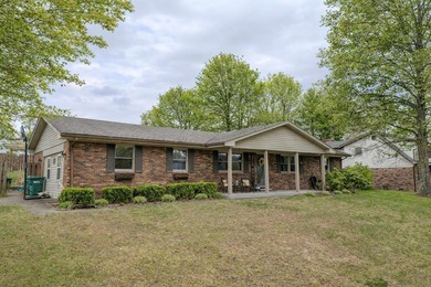Welcome to Lakeview Heights! This beautifully maintained - photo 1