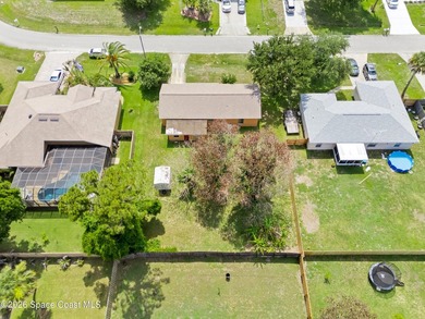 Welcome to this charming 3-bedroom, 2-bathroom home that - photo 11