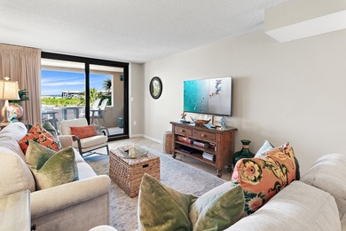Wake up to breathtaking views, spend your days on the - photo 3