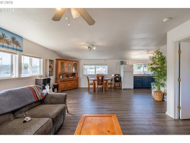 Coastal charm meets fun, lofty vibes in this multi-family home - photo 9