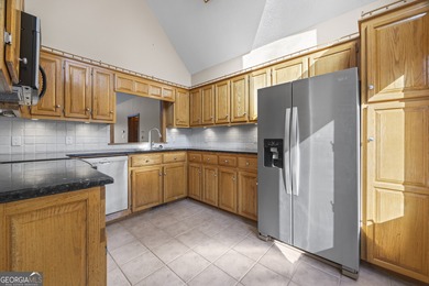Lake Hartwell Classic Craftsmanship | Paynes Creek Perfection - photo 10
