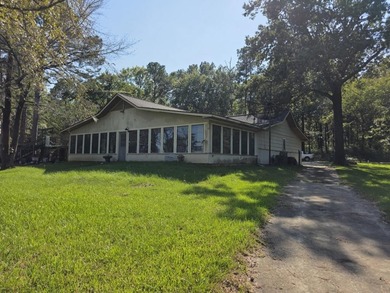 Toledo Bend Lake Home For Sale in Joaquin Texas