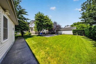 Stunning luxury one-family home in the heart of Flushing! - photo 38