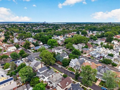 Stunning luxury one-family home in the heart of Flushing! - photo 48