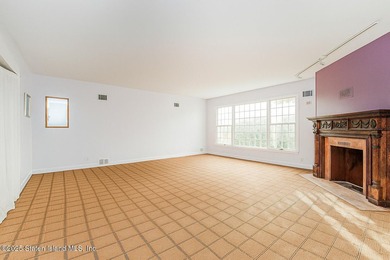 Step into timeless elegance with this rare two-building property - photo 7