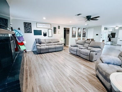 Welcome home to this charming 3-bedroom, 2-bath brick home - photo 8