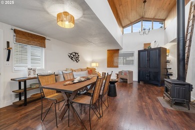 Welcome to your furnished, turnkey coastal retreat in the heart - photo 11