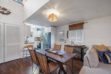 Welcome to your furnished, turnkey coastal retreat in the heart - photo 16