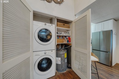 Welcome to your furnished, turnkey coastal retreat in the heart - photo 24