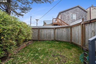 Welcome to your furnished, turnkey coastal retreat in the heart - photo 27