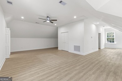 Renovated 5BR Estate on 1.2 Acres with 2,400 sq ft Shop - - photo 31