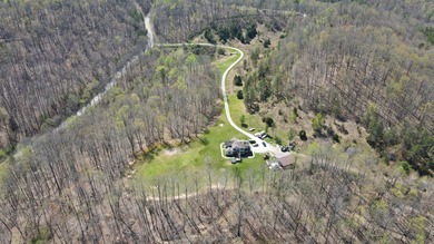 (private lake, pond, creek) Home For Sale in Mckee Kentucky