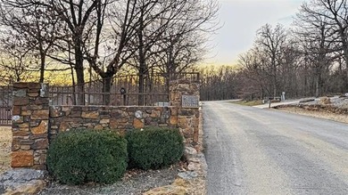 Castle Bluff Estates is a small gated community in the Ft - photo 3