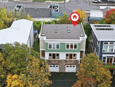 Columbia River - Hood County Townhome/Townhouse For Sale in Hoodriver Oregon