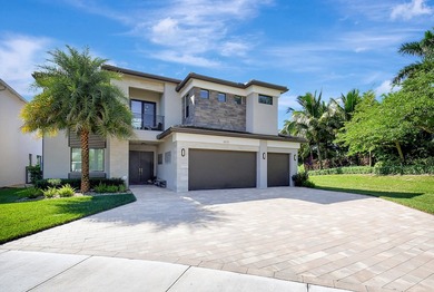 Stunning 2 story Pacifica model, located in one of Boca's most - photo 2