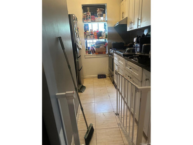 4 Dwelling House For Sale. 2-car garage rent at $525/m - photo 11