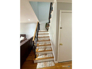 Beautifully updated 2bedroom, 1.5bath unit located in the rear - photo 15