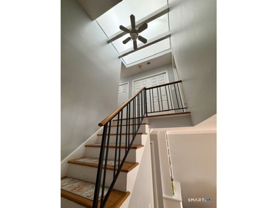 Beautifully updated 2bedroom, 1.5bath unit located in the rear - photo 16