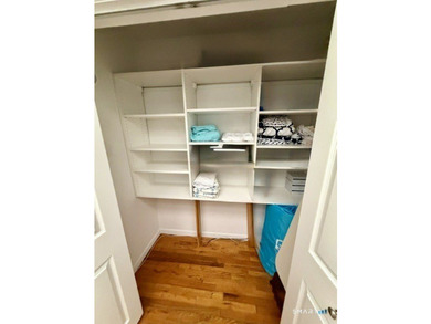 Beautifully updated 2bedroom, 1.5bath unit located in the rear - photo 19