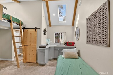 The four bears cabin sits perched on a quiet and unique street - photo 21