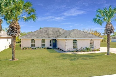 Schedule your tour of this open concept, well maintained & - photo 1