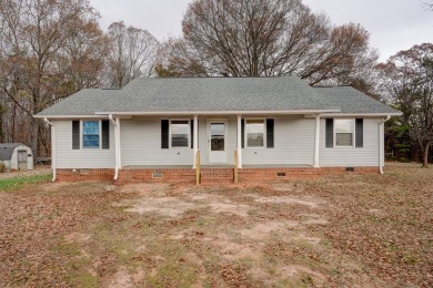 Lake Home For Sale in Enoree, South Carolina