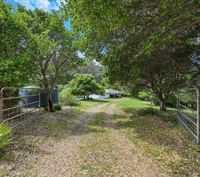 Set along the southern edge of the Olema Valley in Bolinas - photo 38