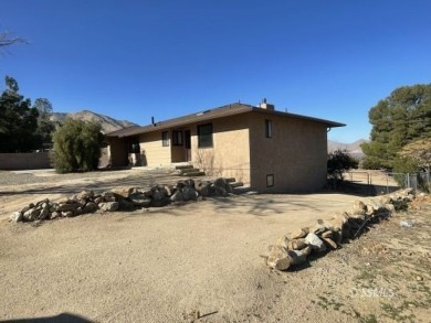 Lake Home For Sale in Lake Isabella, California