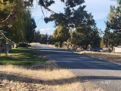 This 2 +/- acre lot offers a fantastic view. Power is available - photo 6