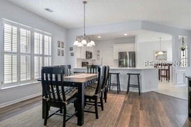 Welcome to this beautifully maintained & thoughtfully updated - photo 1