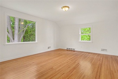 Rare Opportunity! Park-like yard on the cul-de-sac of Frankland - photo 17