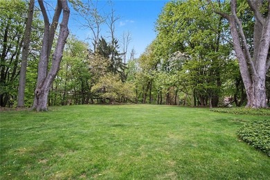 Rare Opportunity! Park-like yard on the cul-de-sac of Frankland - photo 21