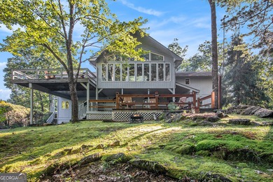 This home is at an elevation of 3200 ft sitting above clouds! - photo 2